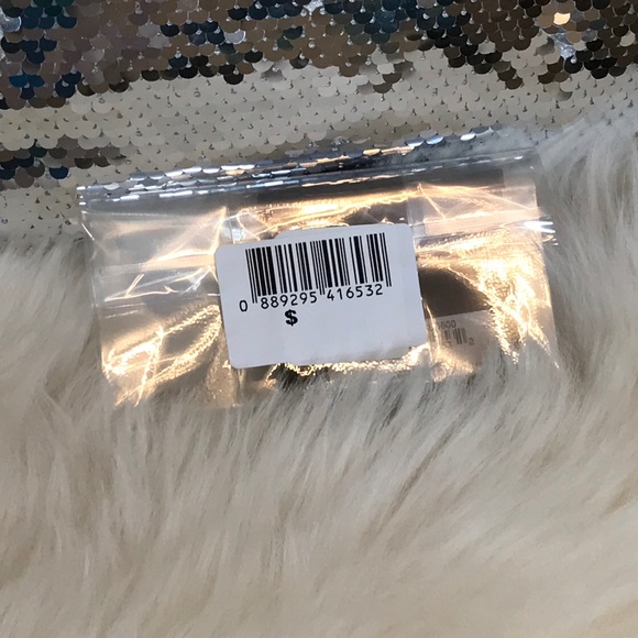 NWT Coach Gold Tone Limited Edition Roller Skate Charm Still In Packaging - Picture 6 of 12